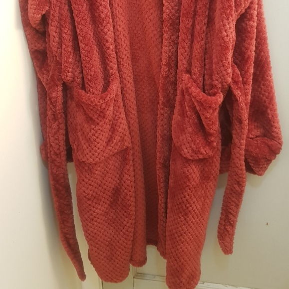 Red Plush Robe - Picture 3 of 4